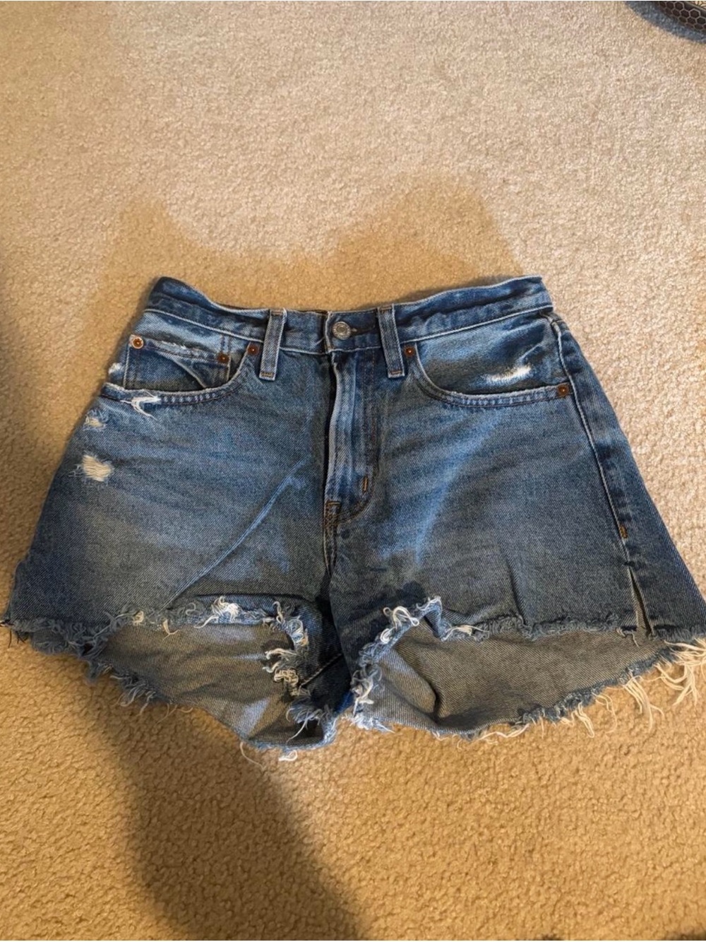 A&F medium wash mid rise boyfriend shorts size 25